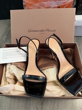 Brand New in box !Gianvito Rossi Black Patent Leather Square-Toe Slingback Heels